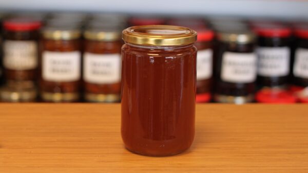 Kavanozda Doğal Çam Balı