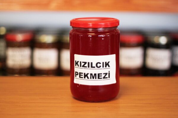 Kavanozda Kızılcık Pekmezi
